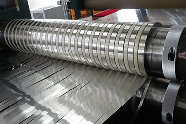 多條鋁料排刀作業