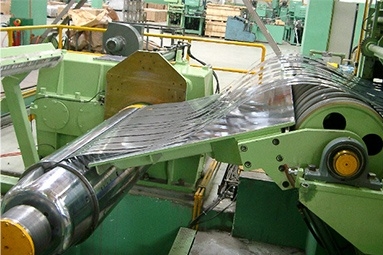 收卷自動插入卷軸作業