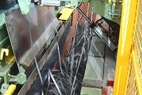 無張力修邊下料