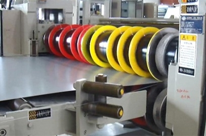 薄寬少條料夾膠圈作業